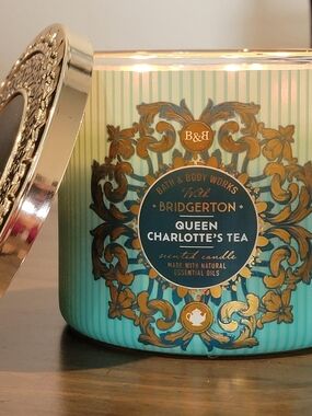 Bath & Body Works x Bridgerton Queen Charlotte's Tea  3-wick Candle 14.5oz HTF